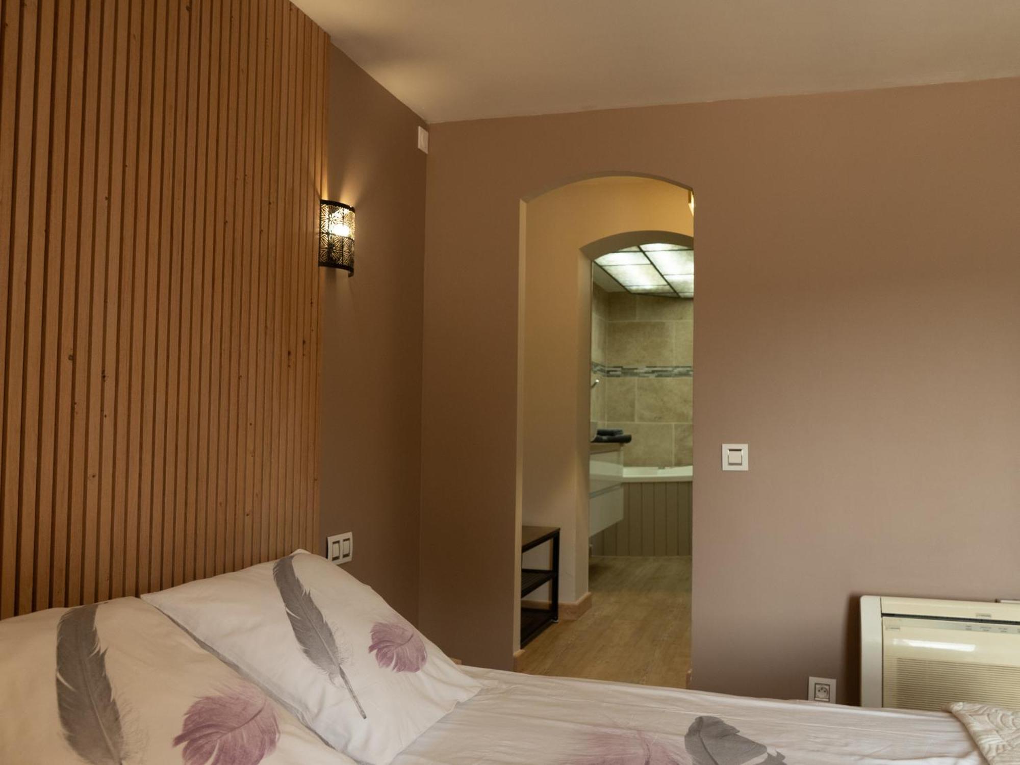 Gite Lac De Saint Cassien Montauroux Room photo